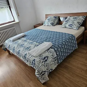 Gemuetliche Gaeste Fuer Ruhige Naechte. Zentral Apartment